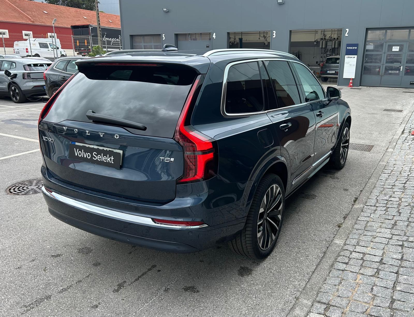 Volvo XC90 Plus Bright