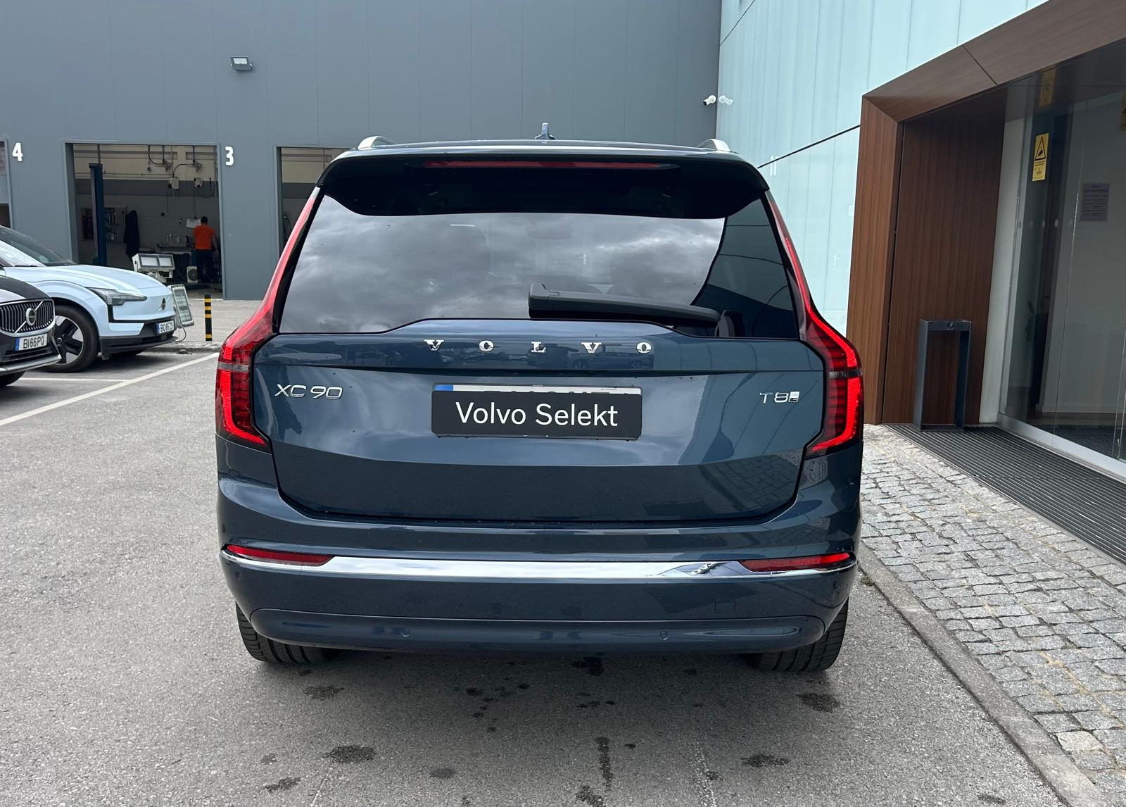 Volvo XC90 Plus Bright