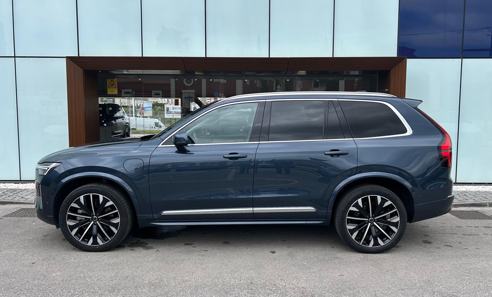 Volvo XC90 Plus Bright