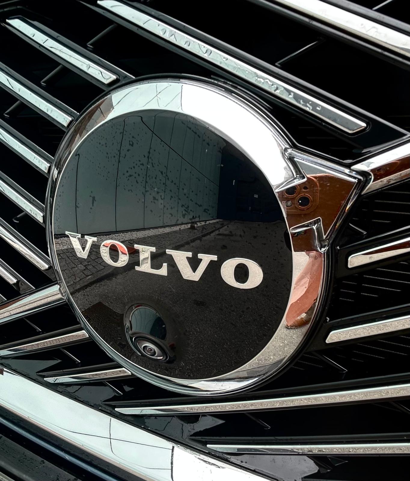 Volvo XC90 Plus Bright
